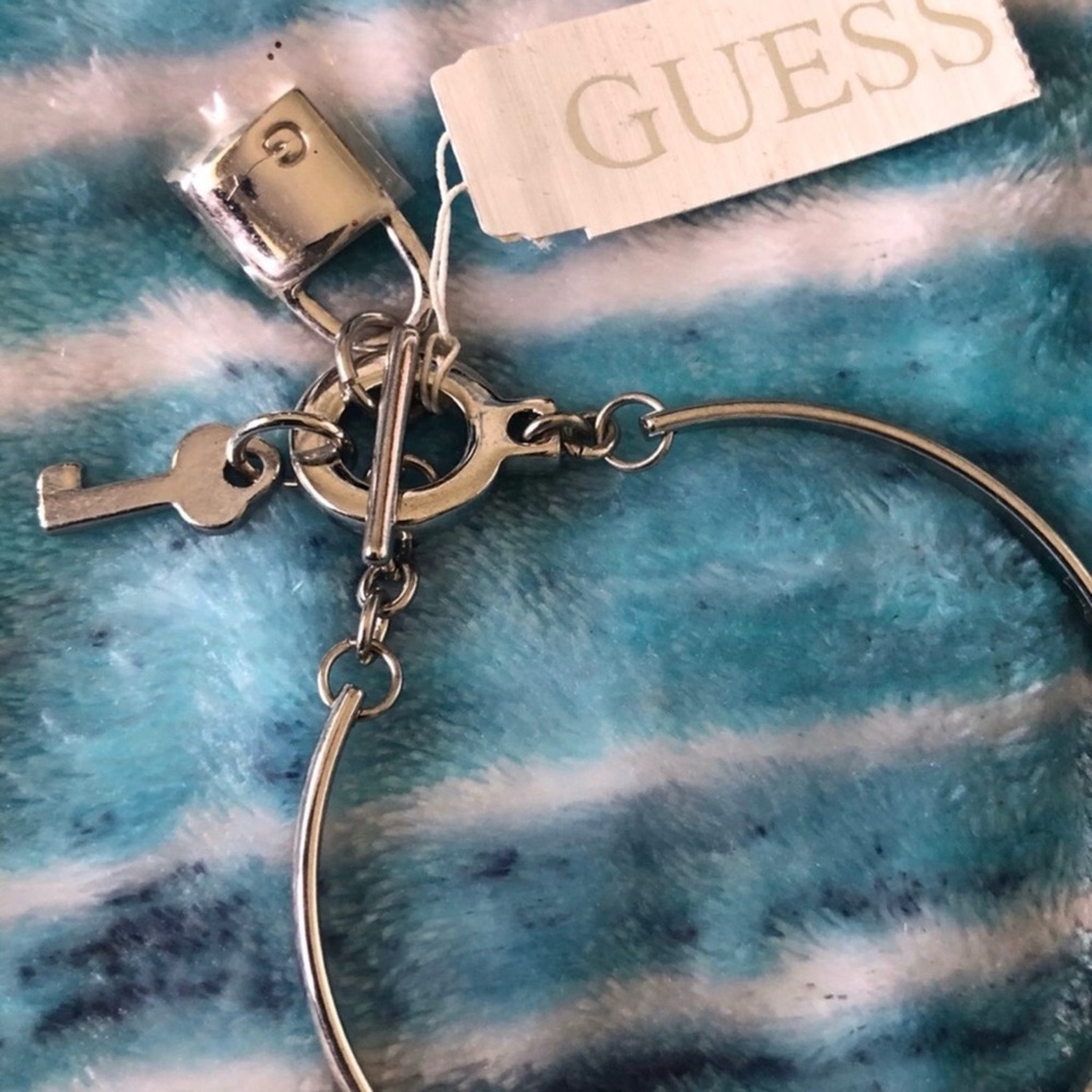 Guess Lock Key Charm Silver Tone Toggle Bangle Bracelet NWT